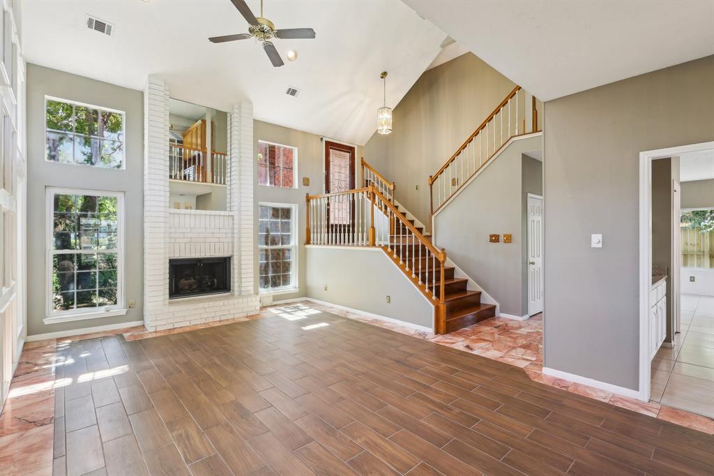 4342 Crow Valley Drive, Missouri City, Texas image 8