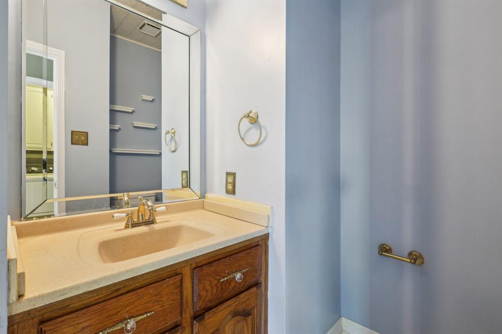 4342 Crow Valley Drive, Missouri City, Texas image 18