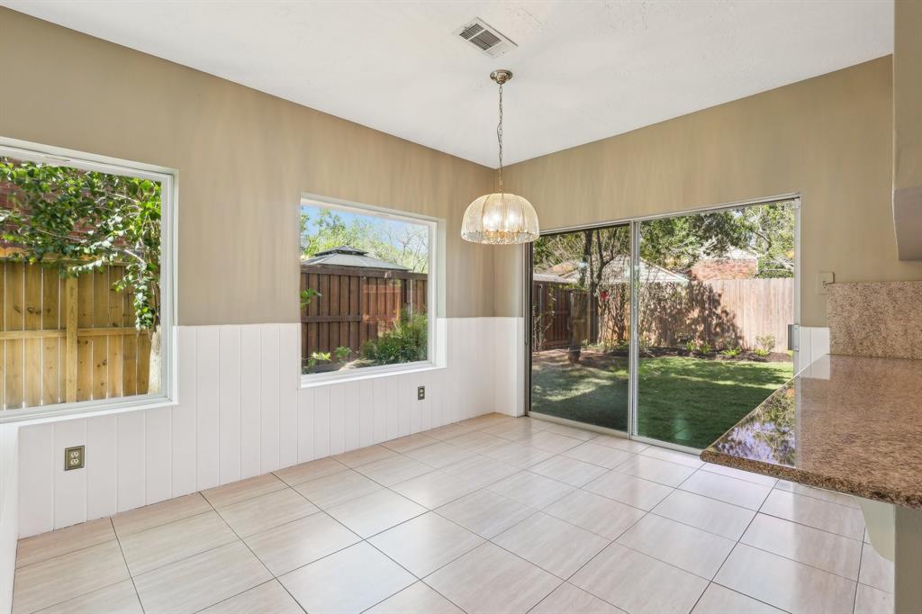 4342 Crow Valley Drive, Missouri City, Texas image 13
