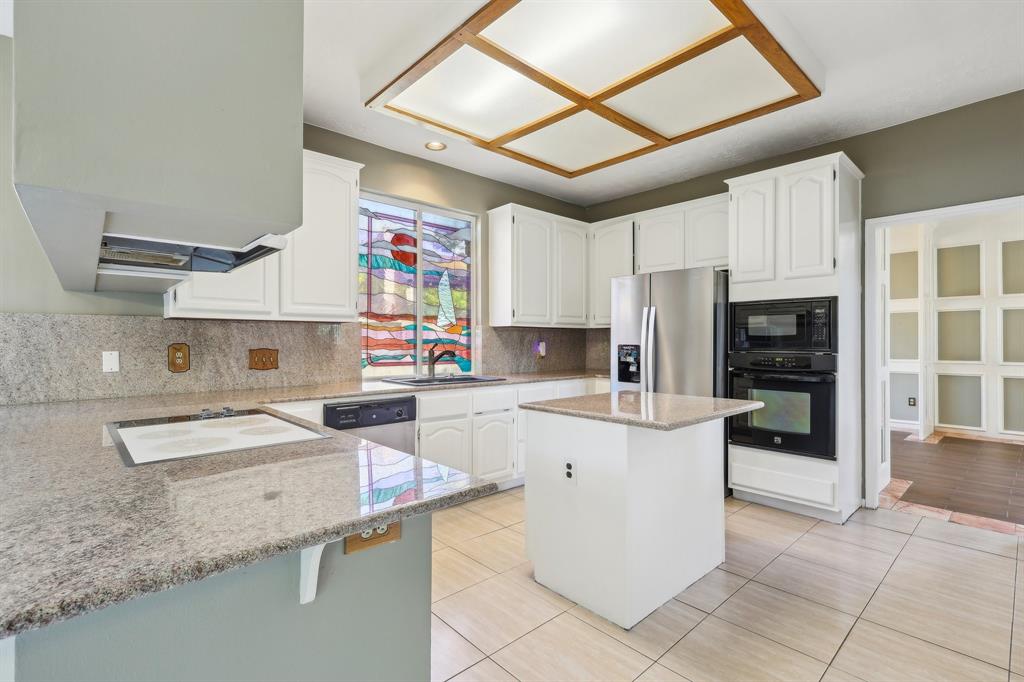 4342 Crow Valley Drive, Missouri City, Texas image 12