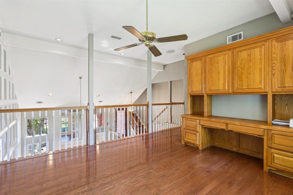 4342 Crow Valley Drive, Missouri City, Texas image 26