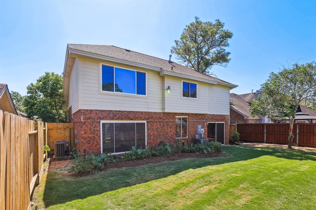 4342 Crow Valley Drive, Missouri City, Texas image 34
