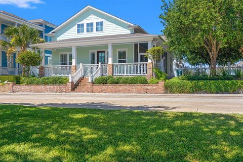 Single Family Residence in Galveston TX 11 Porch Street.jpg