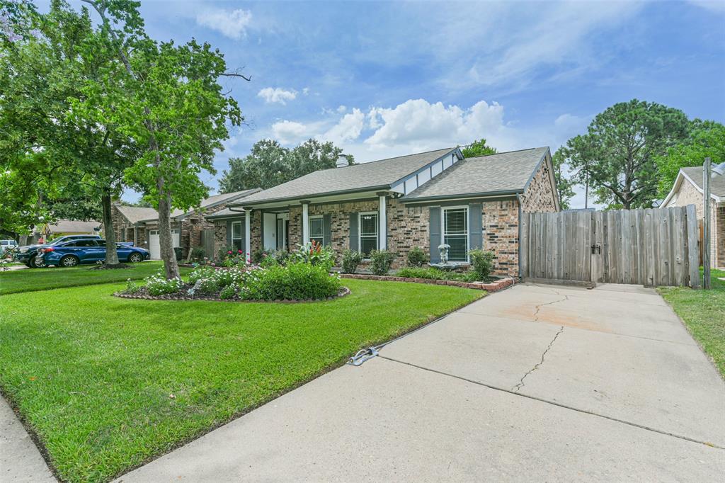 22126 Fincastle Drive, Katy, Texas image 3