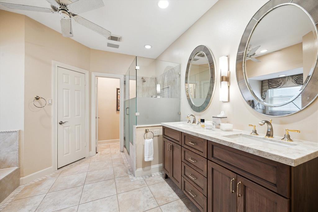 2214 Nantucket Drive #E, Houston, Texas image 28