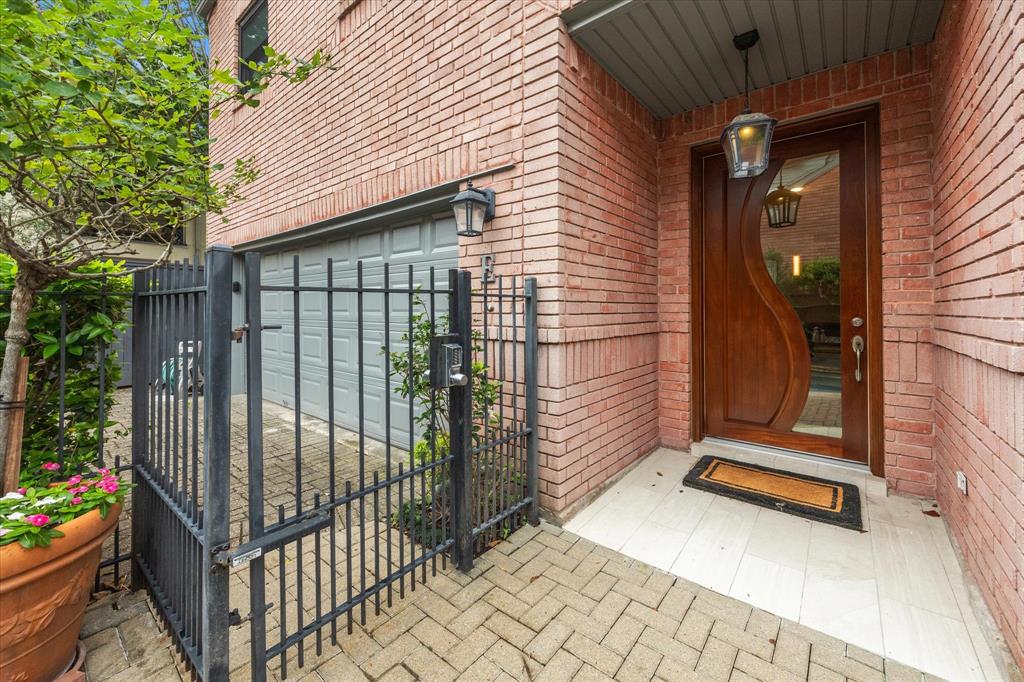 2214 Nantucket Drive #E, Houston, Texas image 3