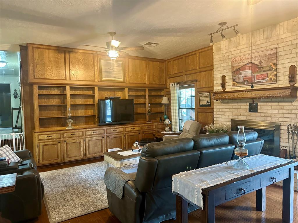 131 Holly Throw Circle, Livingston, Texas image 20