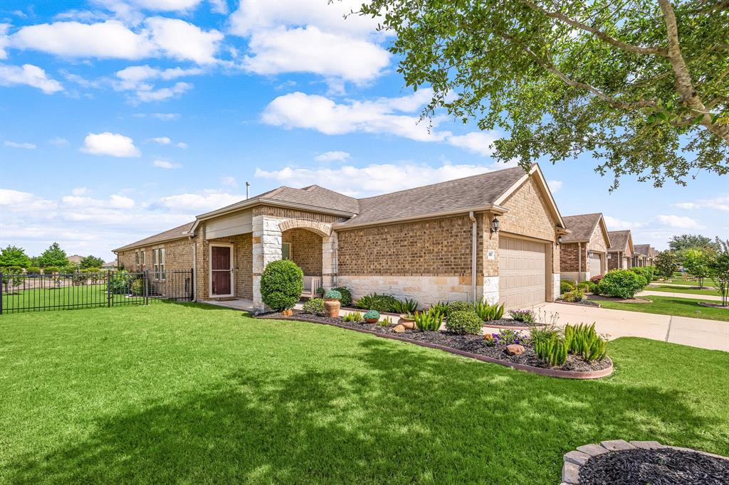 606 Saffron Plum Lane