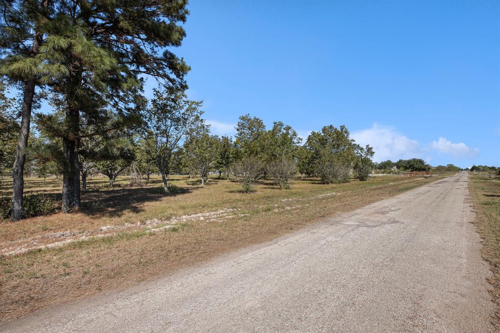 7613 Bobwhite, Brookshire, Texas image 3