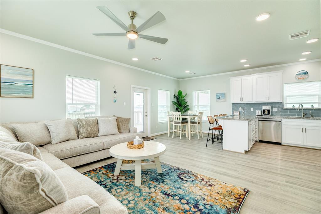331 Caisson Street, Surfside Beach, Texas image 10