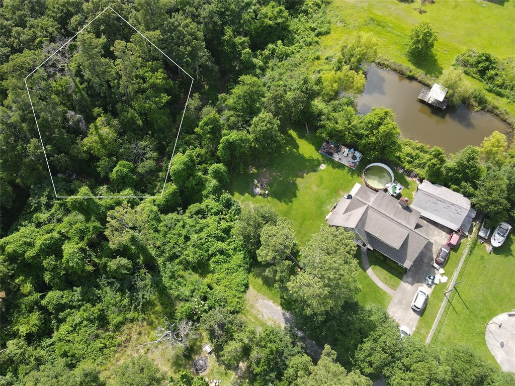 Laurelwood Drive, Channelview, Texas image 8