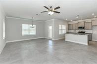 12 S Greenbriar Loop, Angleton, Texas image 1