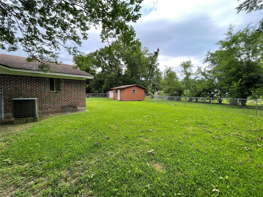 656 Rhone Street, Beaumont, Texas image 32