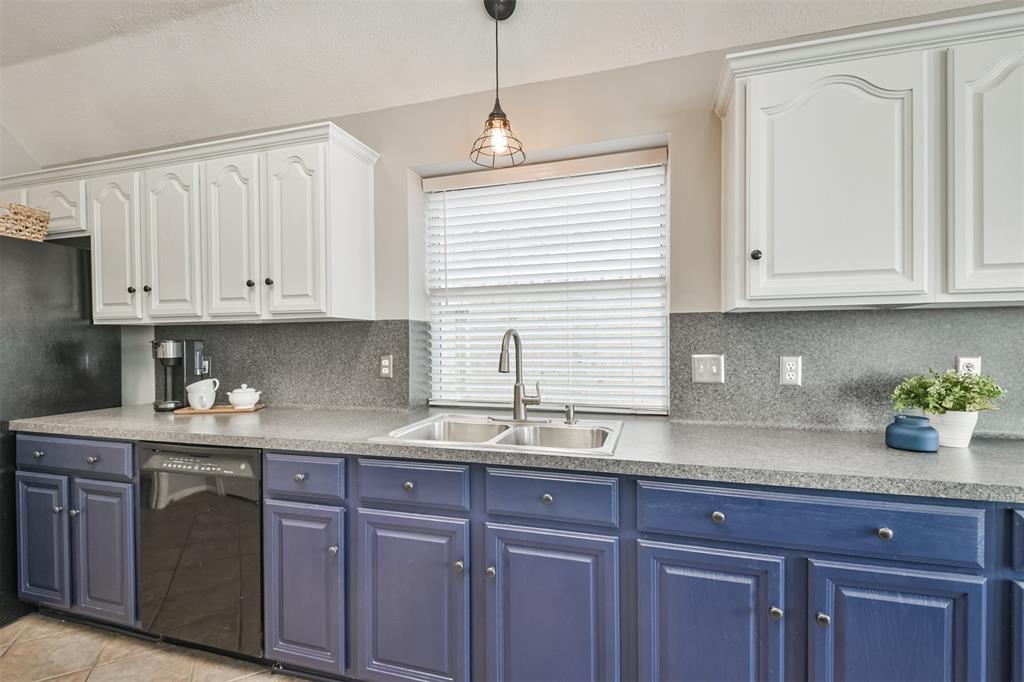 1731 Red Oak Terrace, Houston, Texas image 10
