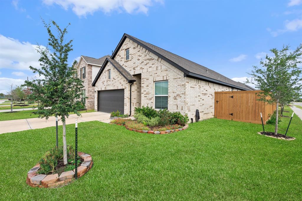 200 Catalina Cove Drive, Katy, Texas image 3