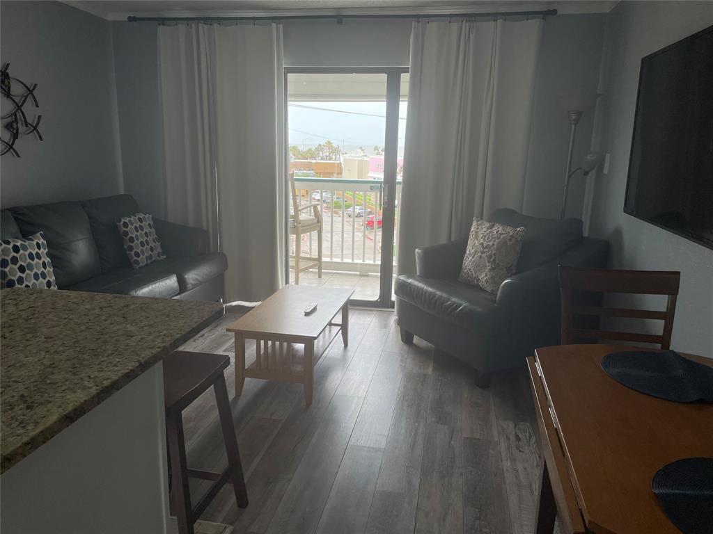 6102 Seawall Boulevard #321, Galveston, Texas image 18