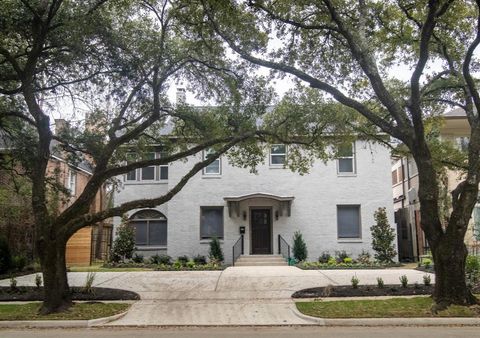 Single Family Residence in Houston TX 1911 Bissonnet Street.jpg