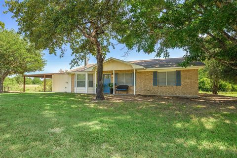 Photo of 1603 W Fm 2237, Muldoon, TX 78949 (MLS # 88795571)