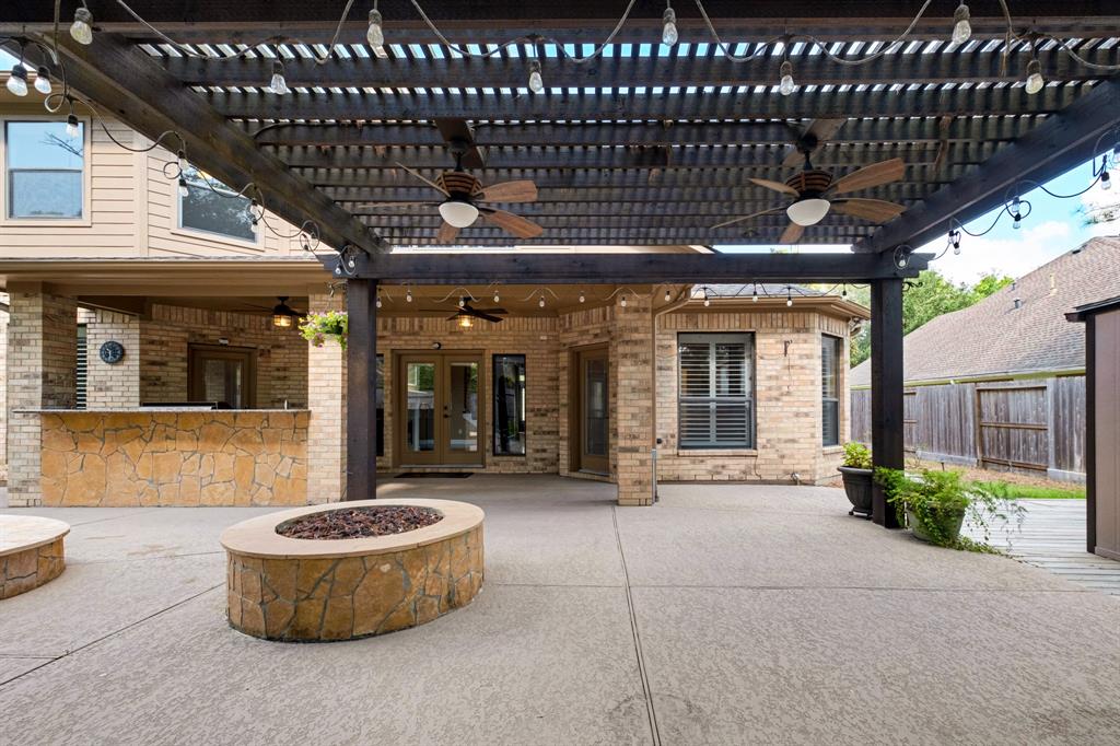709 Hidden Creek Lane, Friendswood, Texas image 41
