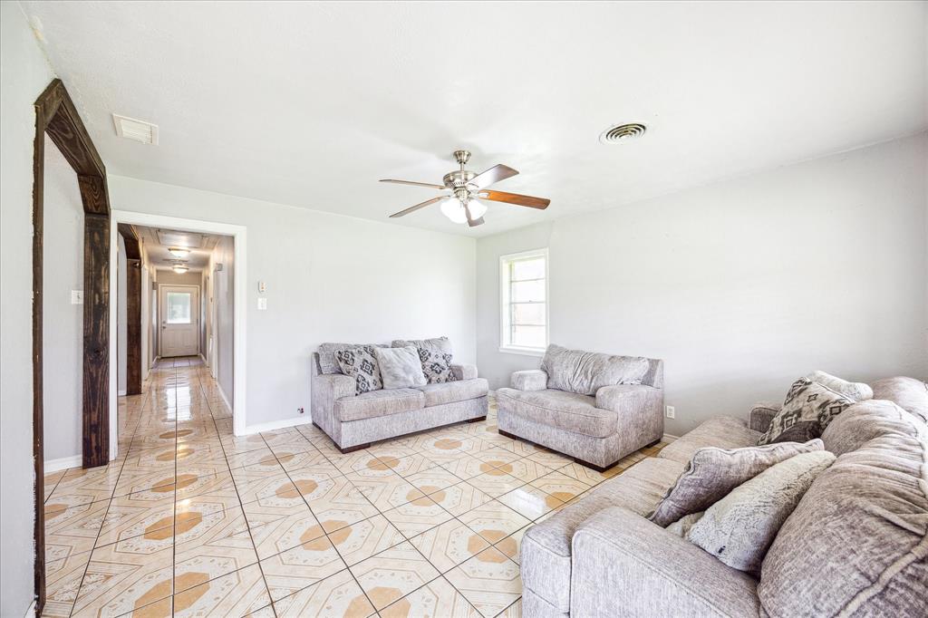 715 16th Street, Hempstead, Texas image 5