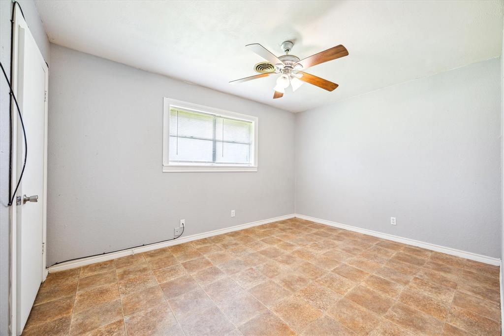 715 16th Street, Hempstead, Texas image 9