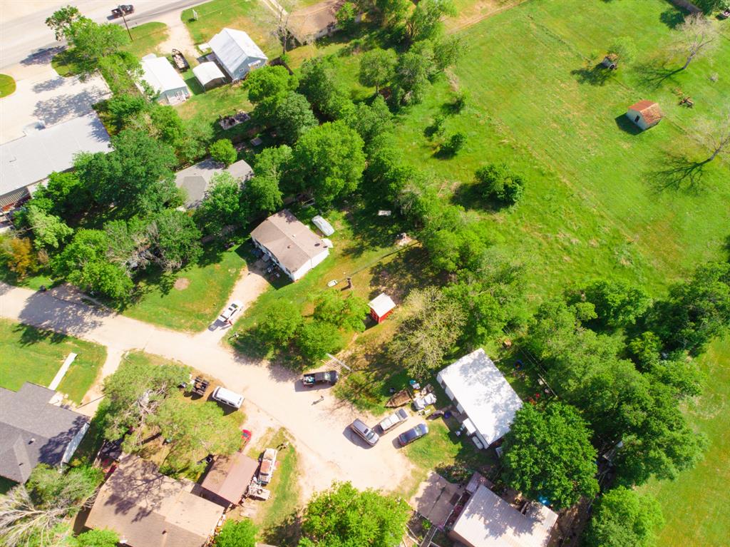 907 Westview Circle, Caldwell, Texas image 3