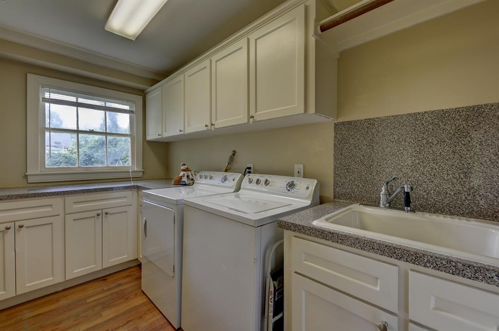 708 4th Street, Sealy, Texas image 10