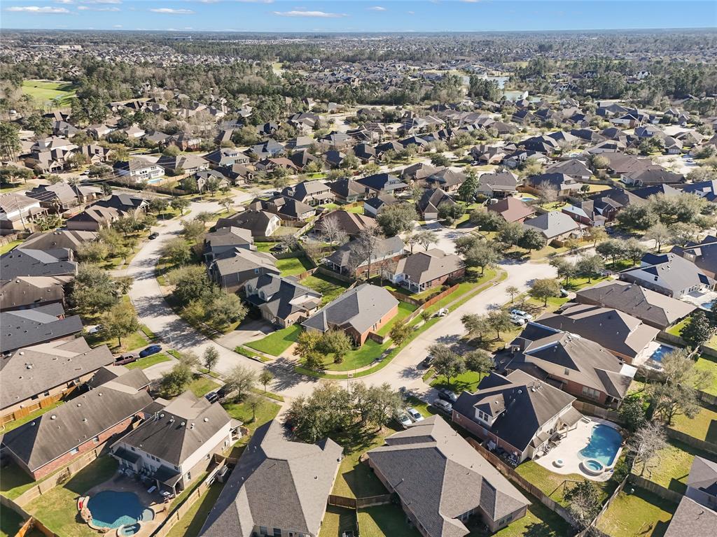 3635 Sunlight Hill Lane, Spring, Texas image 34