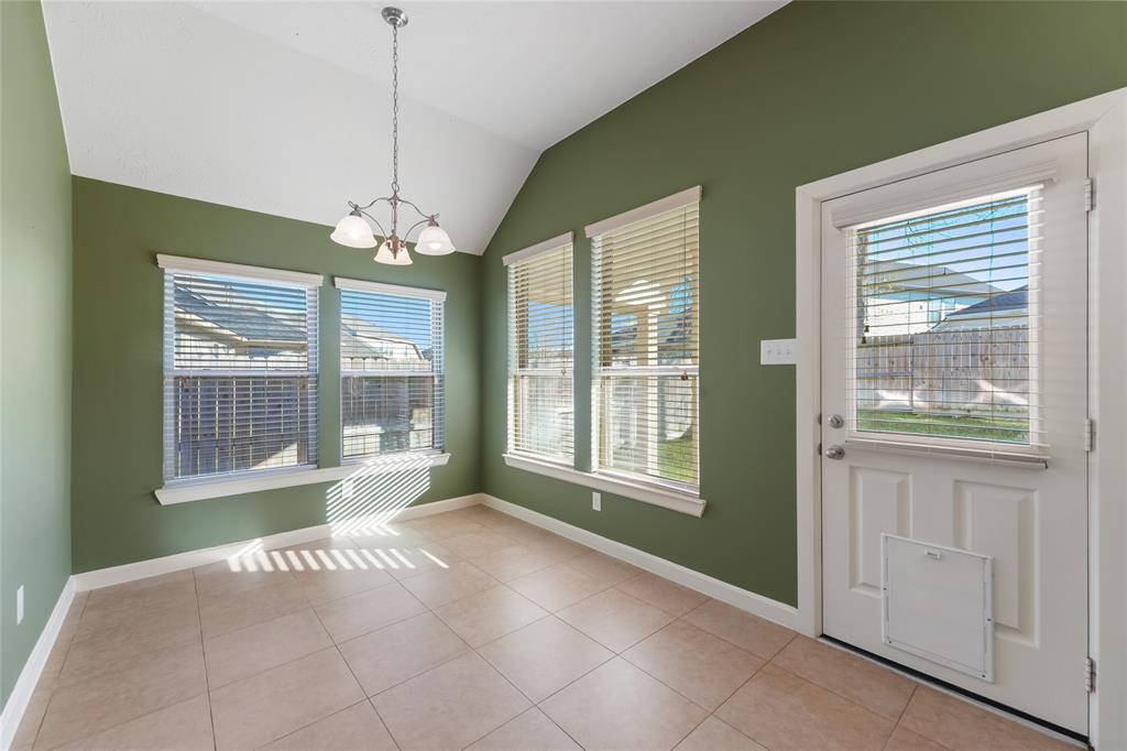 3635 Sunlight Hill Lane, Spring, Texas image 18