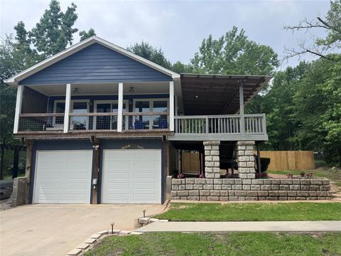 A home in Onalaska