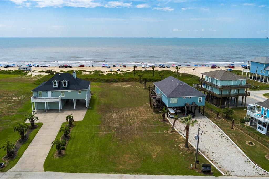 1984 Gulf Street, Crystal Beach, Texas image 3