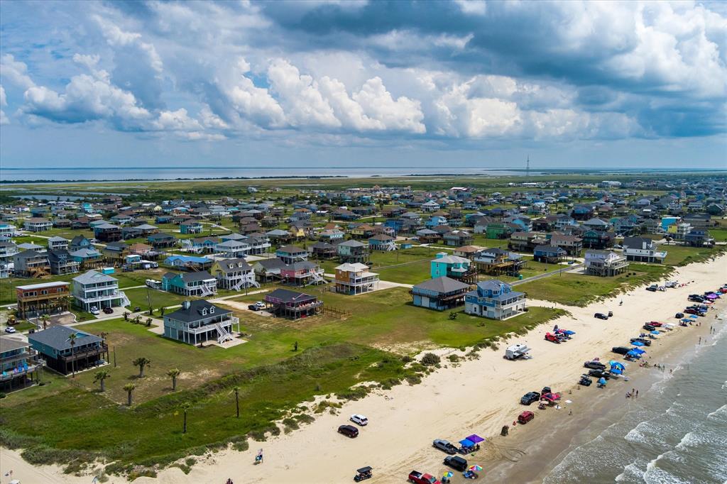 1984 Gulf Street, Crystal Beach, Texas image 8