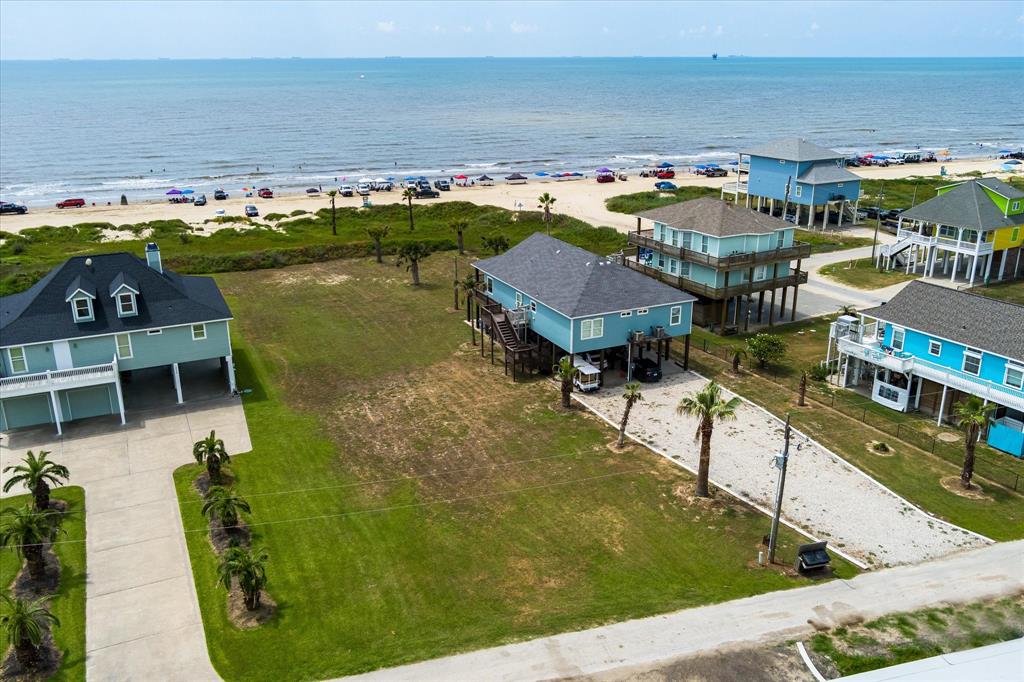 1984 Gulf Street, Crystal Beach, Texas image 1