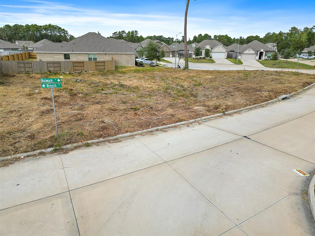 903 Yaw Court, Crosby, Texas image 6