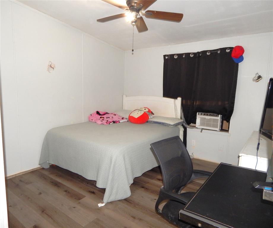 1138 County Road 5011, Cleveland, Texas image 13