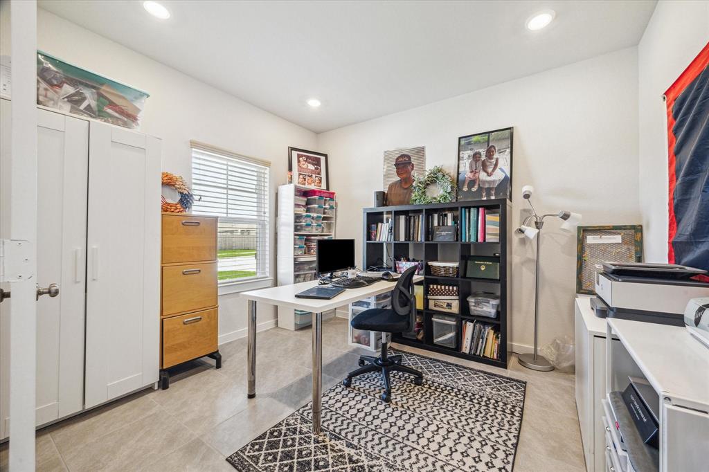 10208 Discovery Lane