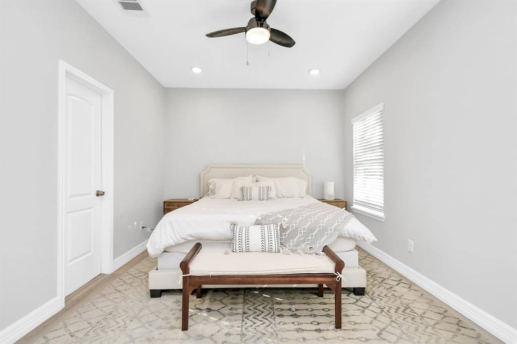 411 E 37th Street, Houston, Texas image 23