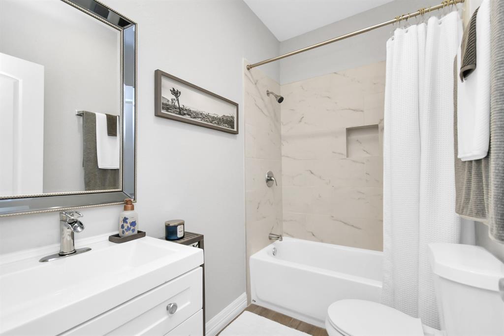 411 E 37th Street, Houston, Texas image 33