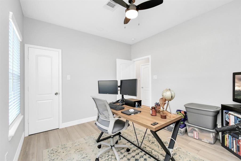 411 E 37th Street, Houston, Texas image 30