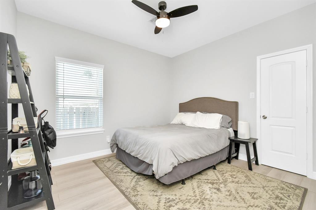 411 E 37th Street, Houston, Texas image 28
