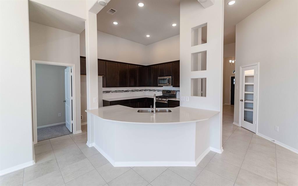 649 Canadian Trail, Dayton, Texas image 2