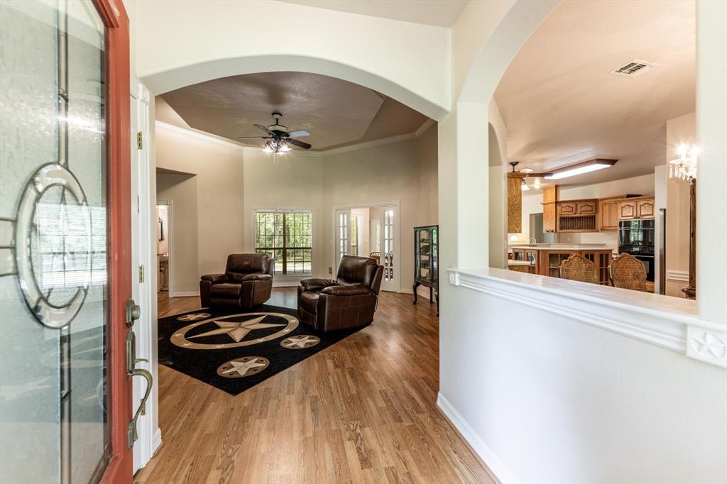 37 Cypress Glenn, Huntsville, Texas image 3
