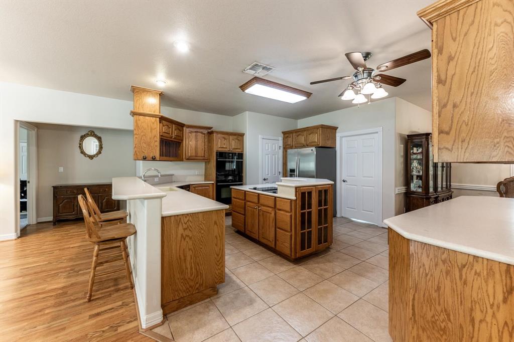 37 Cypress Glenn, Huntsville, Texas image 6