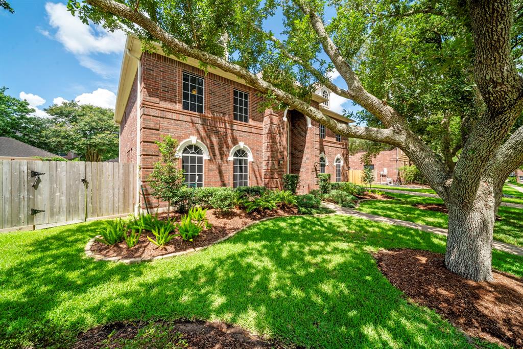 1808 Brookside Drive