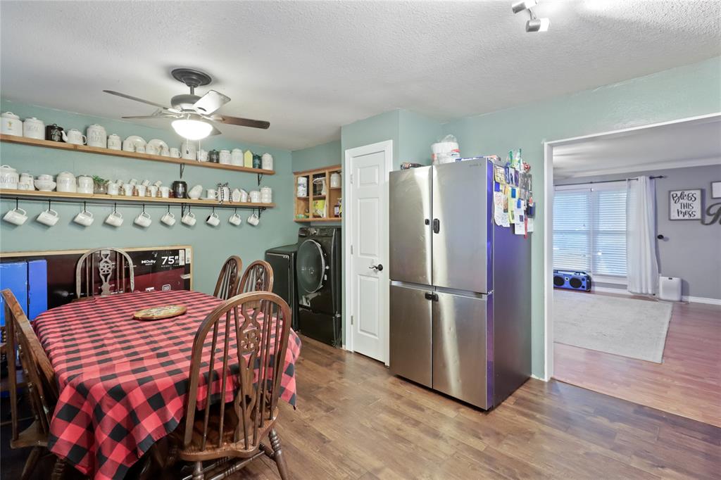 1226 Valley Drive, Angleton, Texas image 11