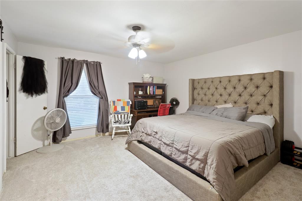 1226 Valley Drive, Angleton, Texas image 13