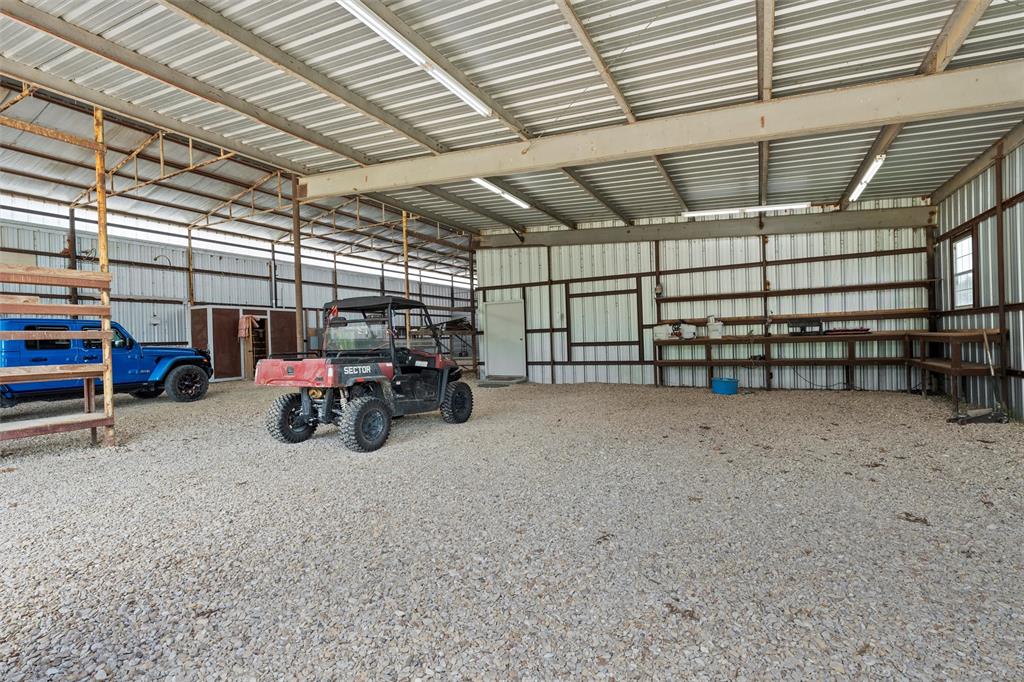 404 County Rd 459, Lott, Texas image 34