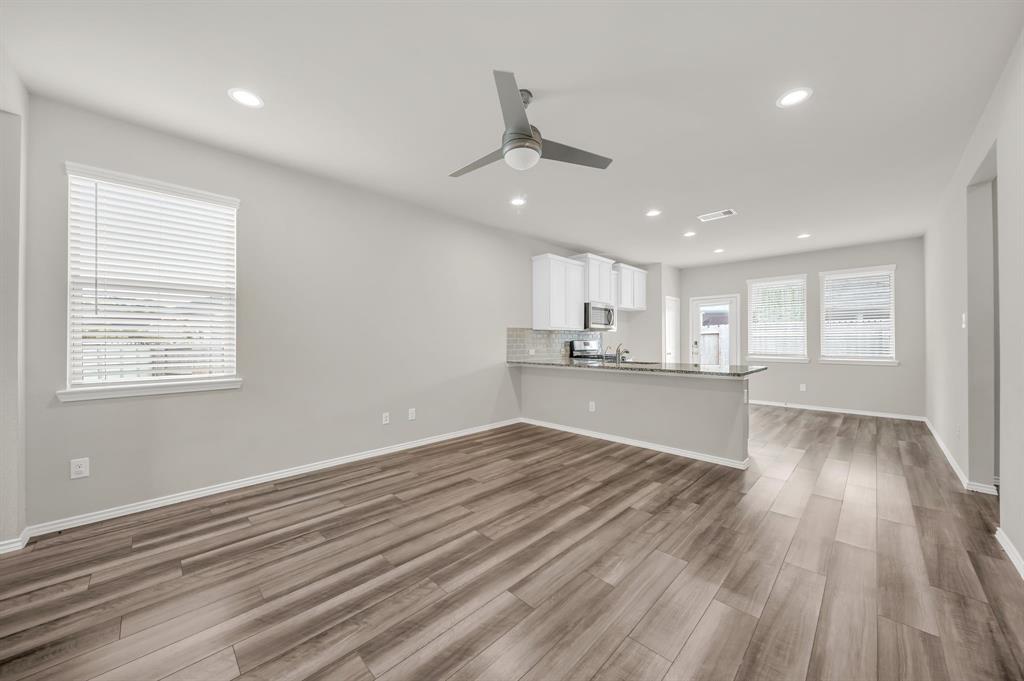 9244 Inland Leather Lane