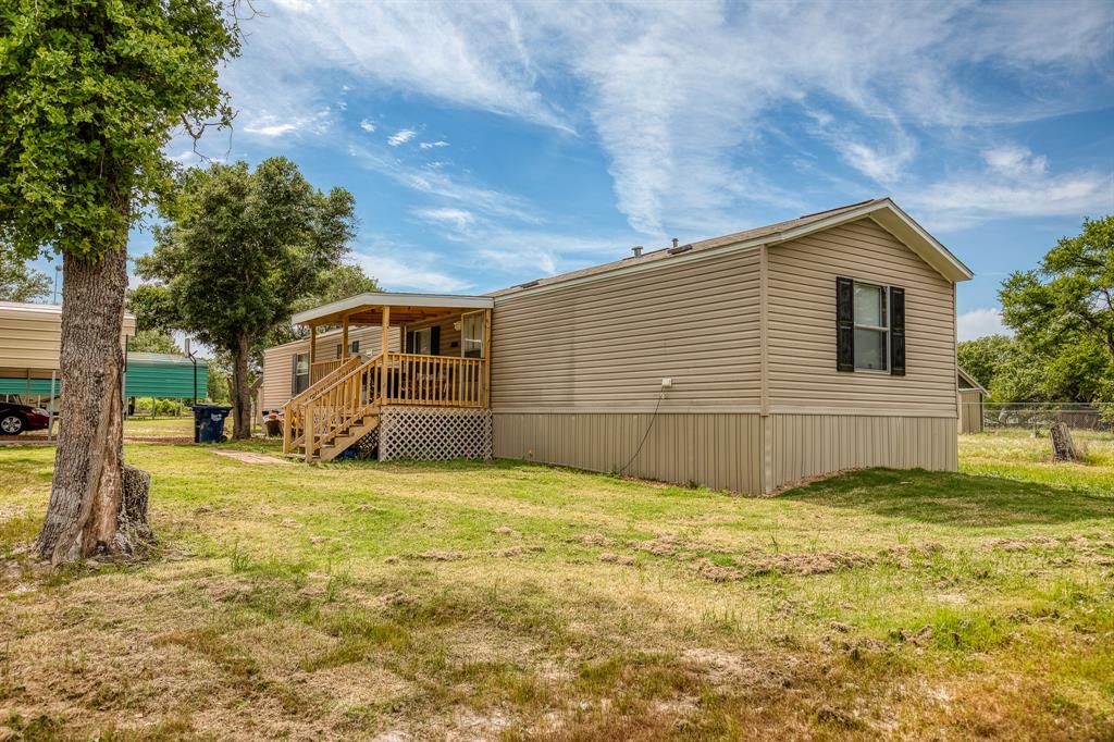 5200 & 5220 Schulenberg Lane, Burton, Texas image 9