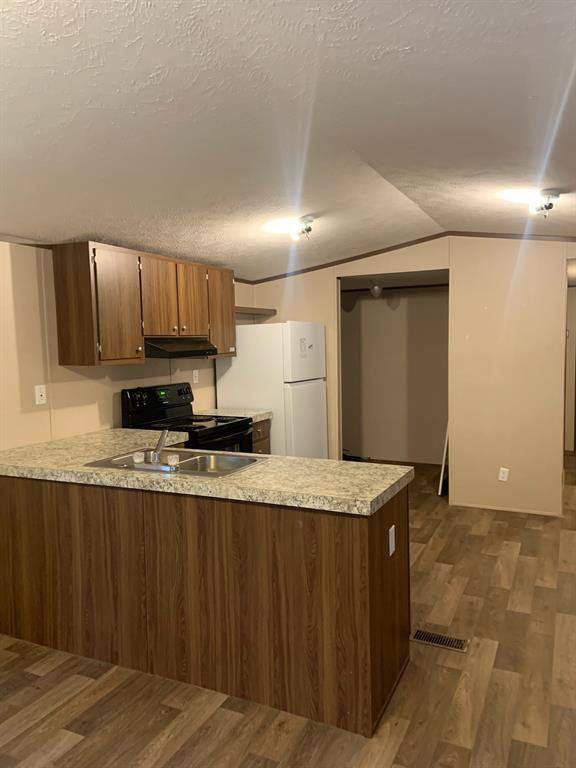 5200 & 5220 Schulenberg Lane, Burton, Texas image 19